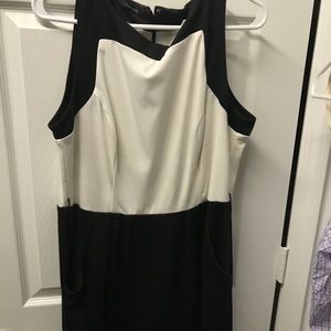 Slight above the knee dress .